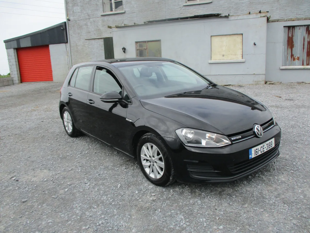 Volkswagen Golf 2016 1.6TDI BLUEMOTION - Image 3