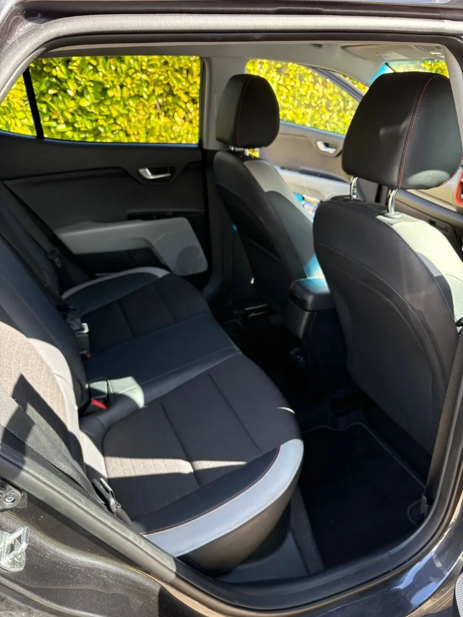 Kia Stonic 2018 - Image 2