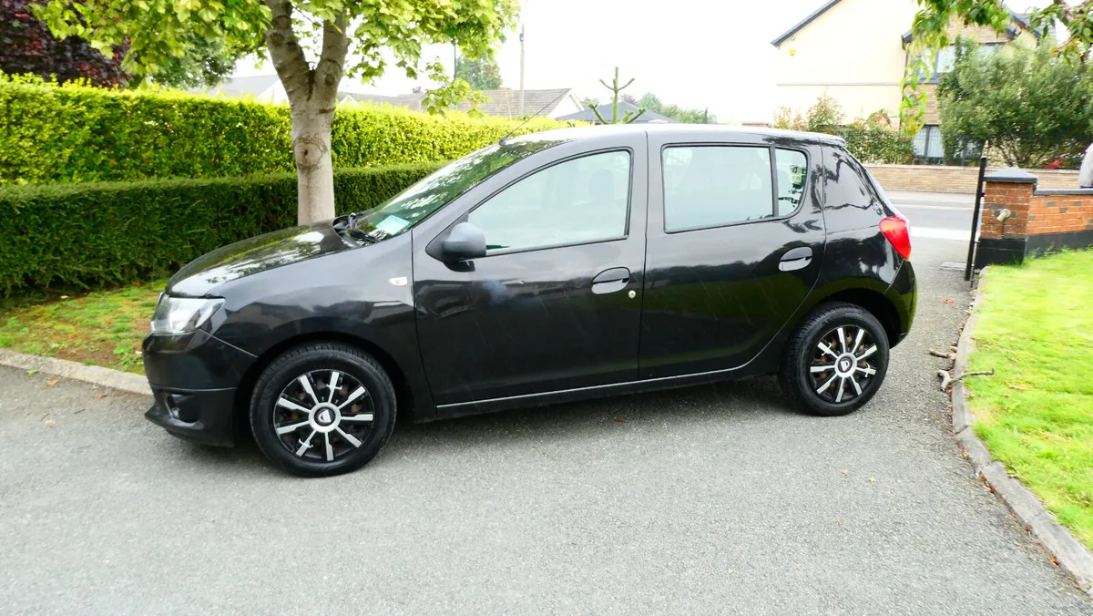 Dacia Sandero 2013 - Image 1