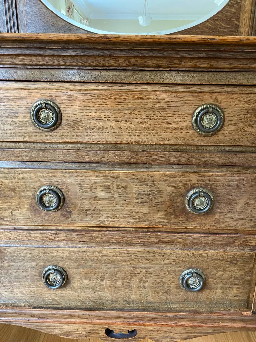 Sideboard - Image 4