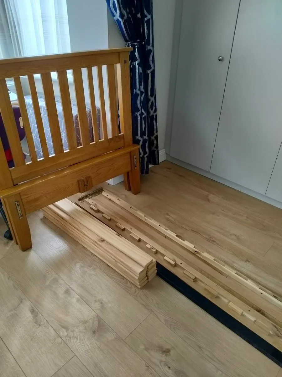 Single wooden bed 3ft wide