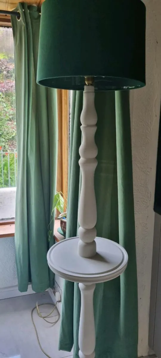 VINTAGE STANDARD SHELF LAMP - Image 4