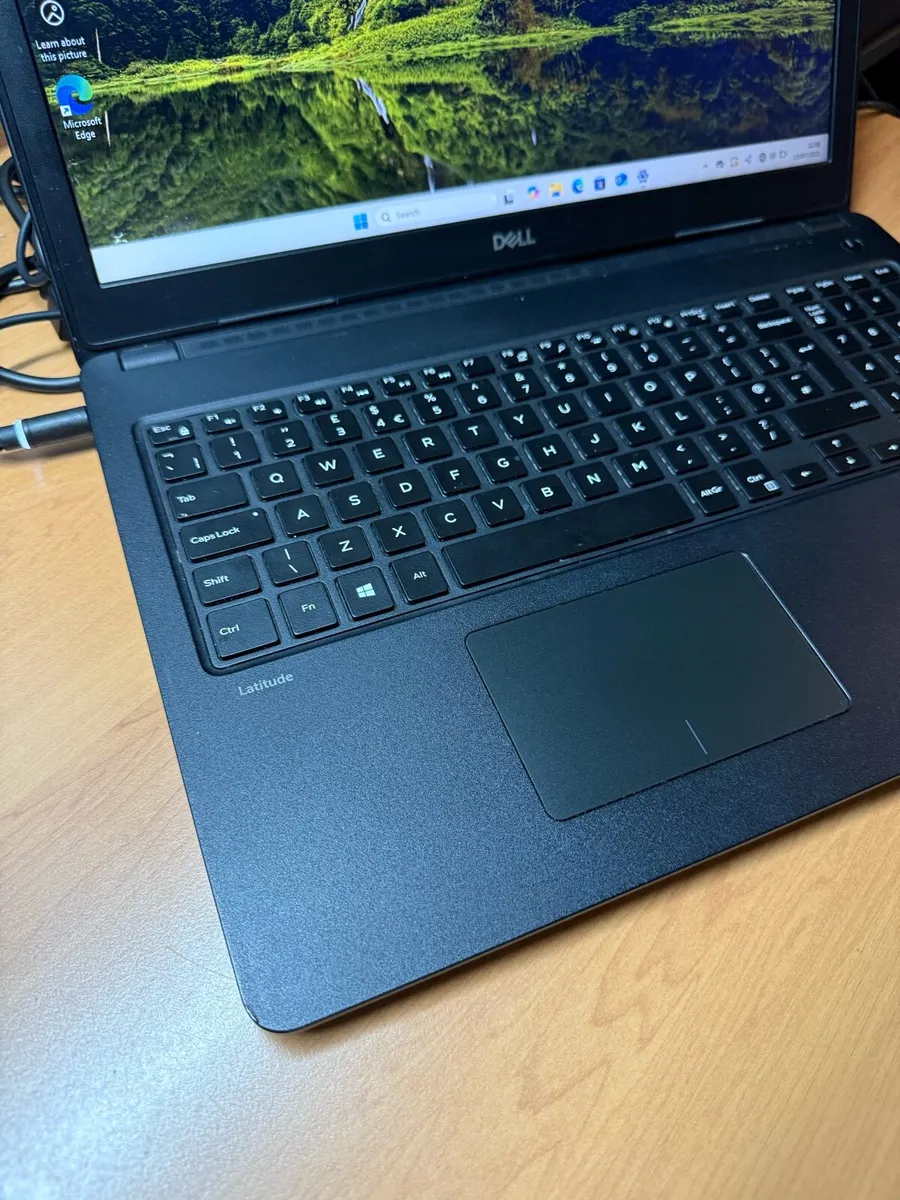 Dell laptop i5 pro 16-256 win 11 pro - Image 3