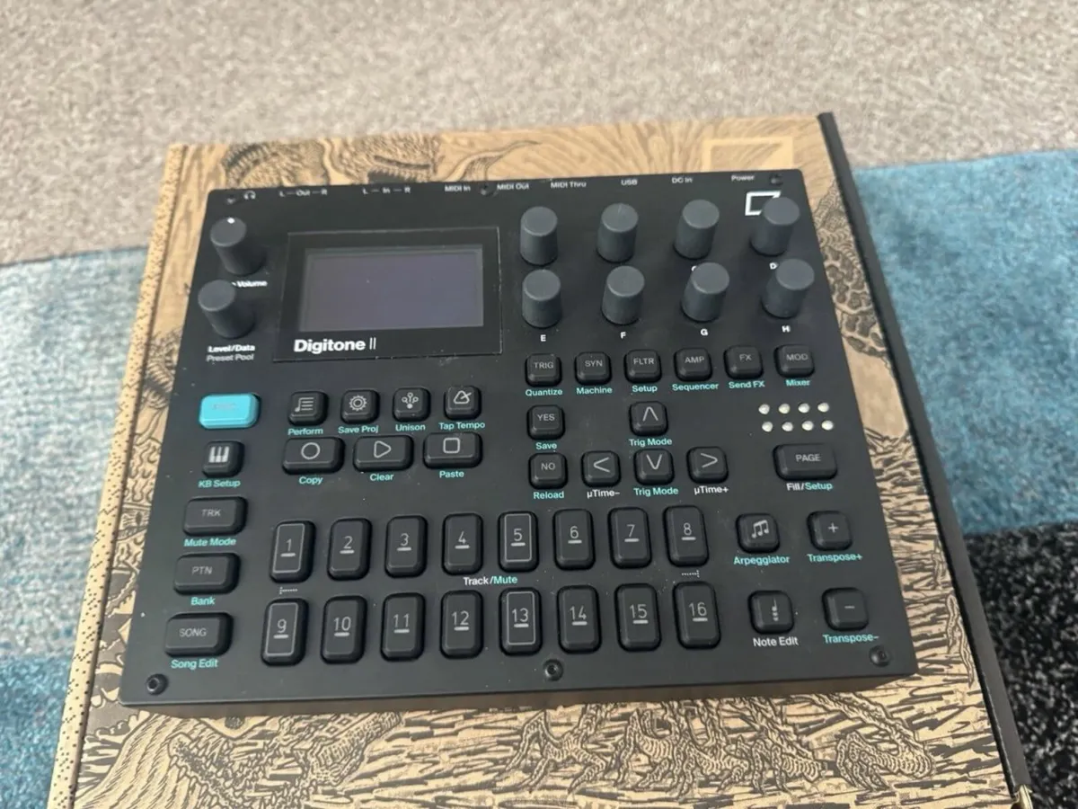 Elektron Digitone 2 - Excellent Condition - Image 4