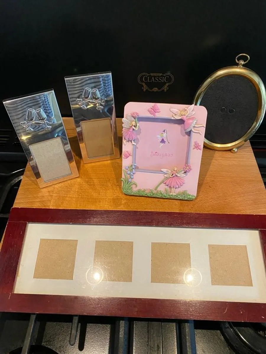 20 misc size Frames - Image 1