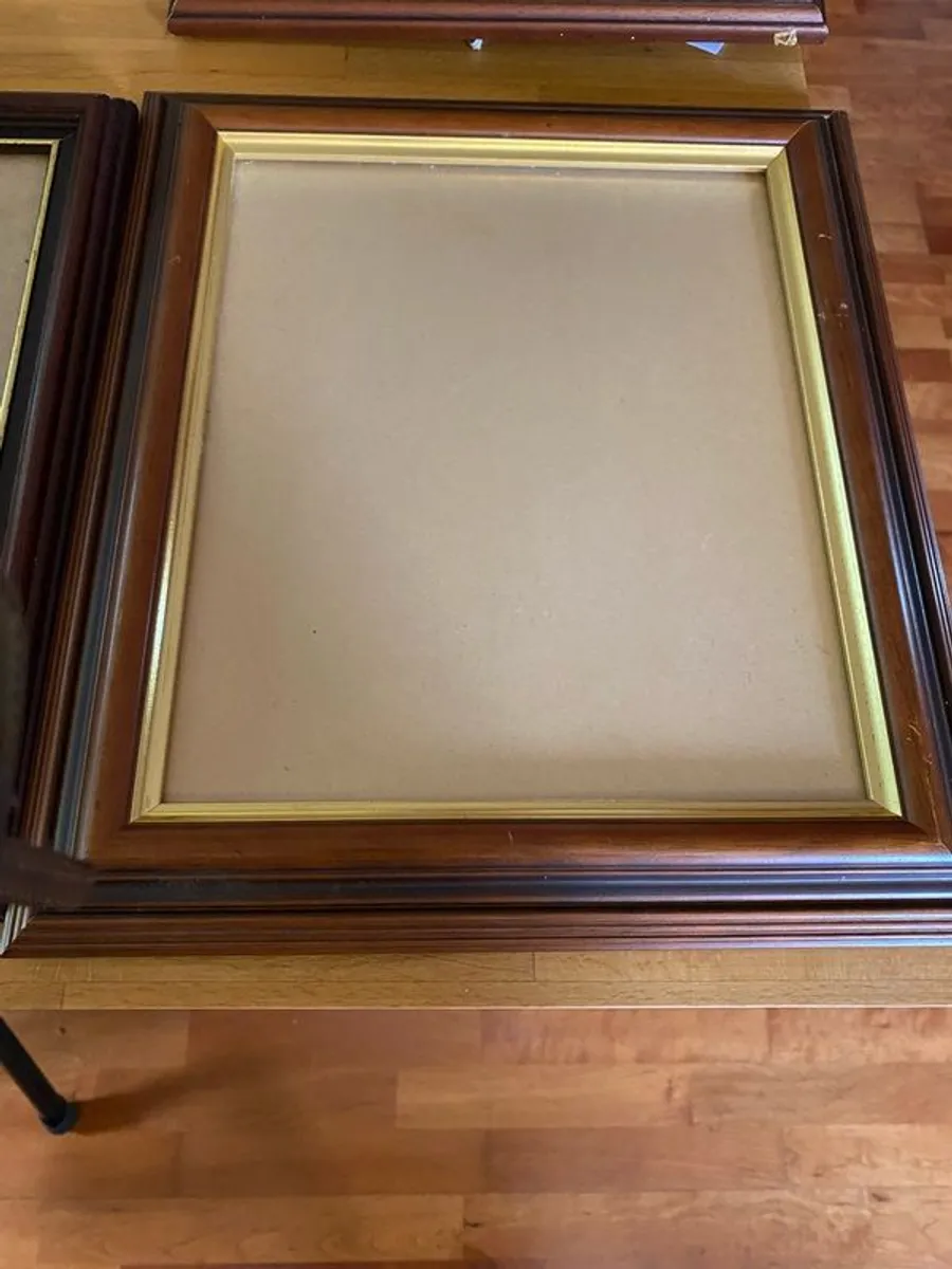 20 misc size Frames - Image 4