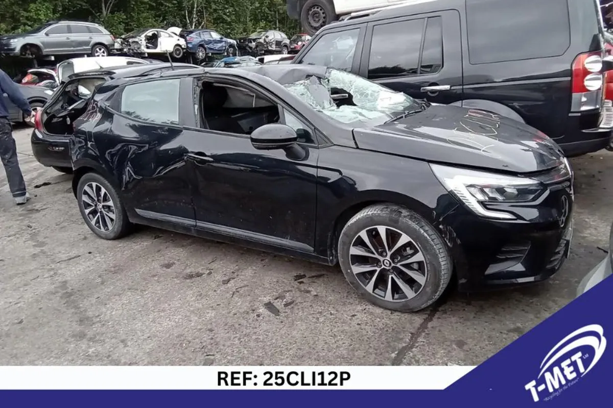 2022 RENAULT CLIO BREAKING FOR PARTS - Image 1