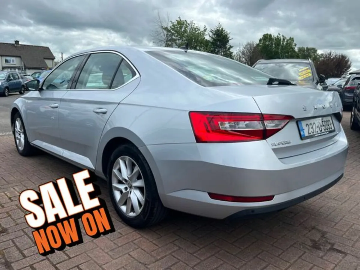 Skoda Superb AMB 2.0tdi 150HP 5DR - Image 4