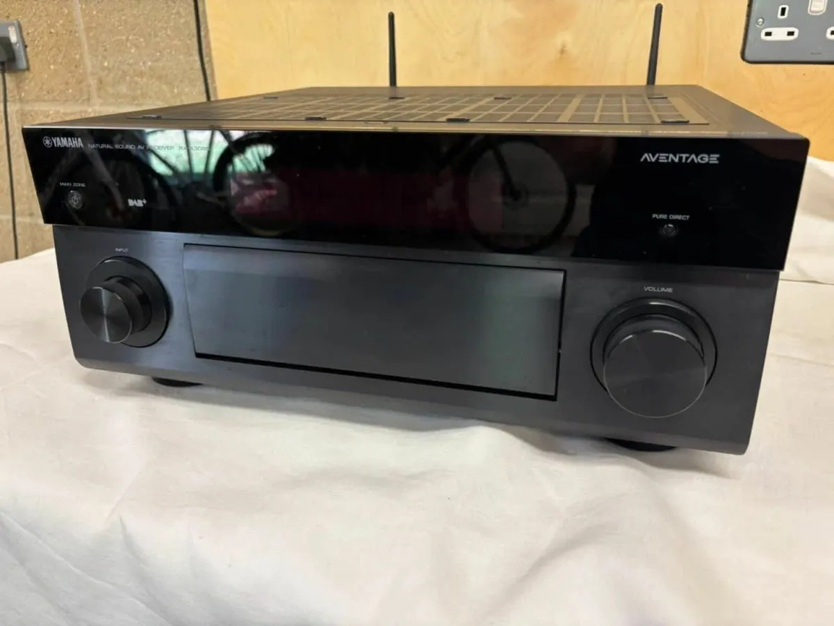 Yamaha Aventage RX-3080 Receiver AV Amplifier - Image 1