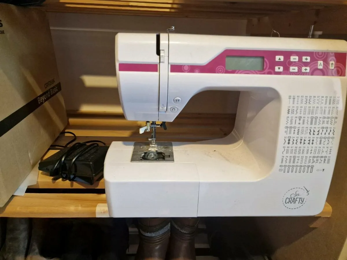 Sewing machines - Image 2