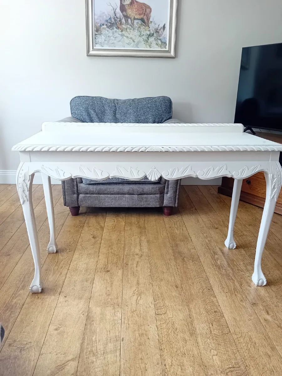 Hall table