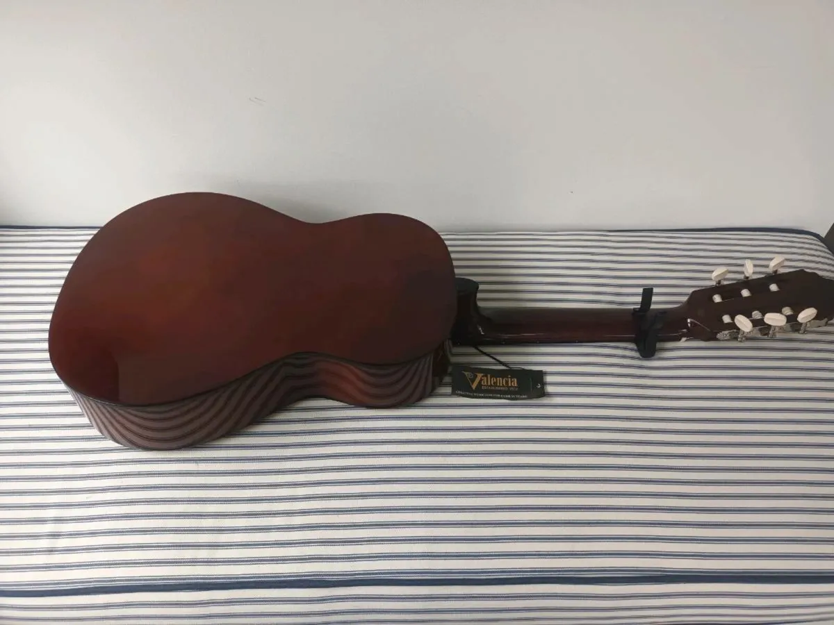 ☆☆☆ Valencia VC-103 3/4 Size Classical Guitar ☆☆☆ - Image 2