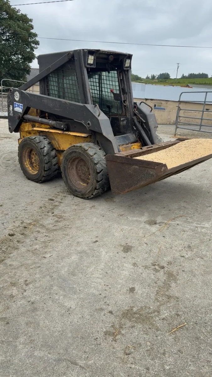 New Holland LS160 Skid Steer - Image 2