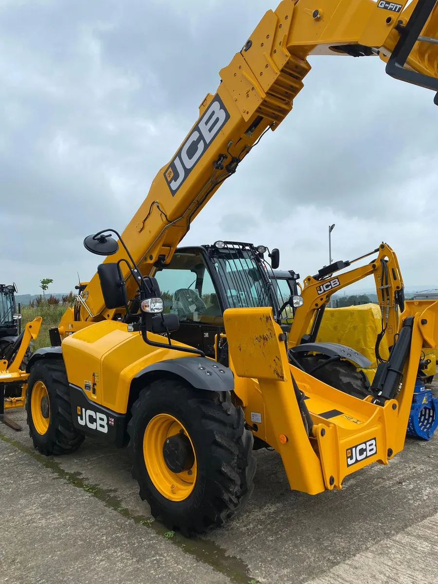 JCB 540V180 HI-VIZ 81KW TELEHANDLERS YEAR 2024 - Image 3