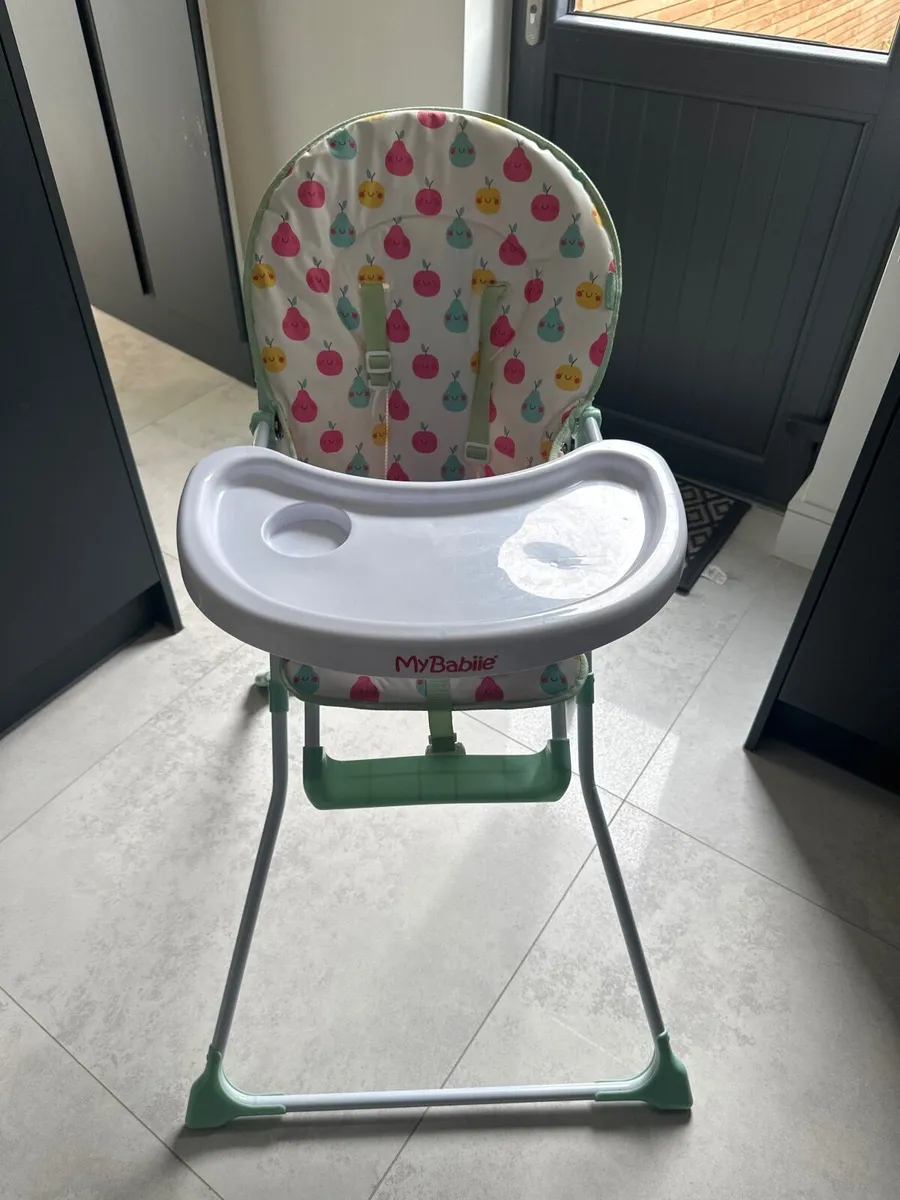 Baby high chair - Image 1