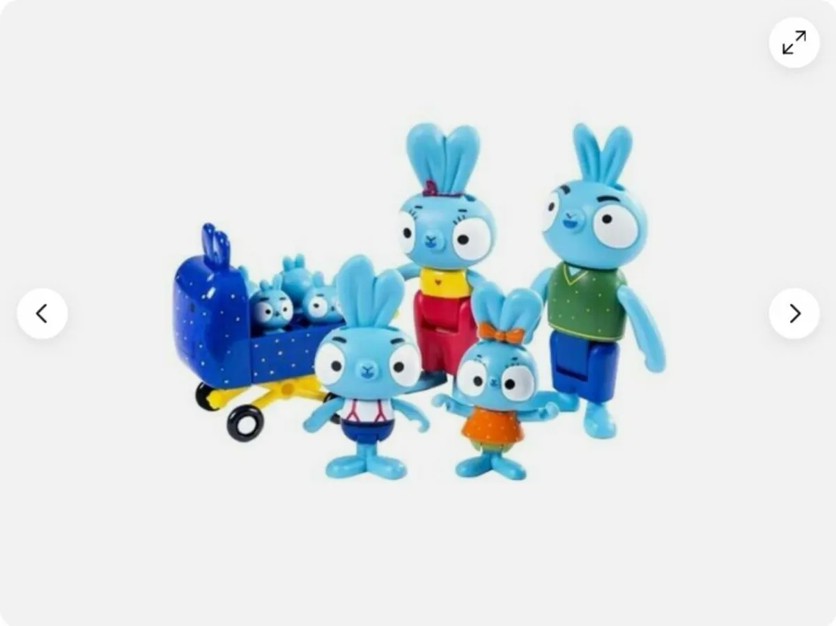 Brave Bunnies Pack of 5 Action Figures  The Rabbit - Image 4
