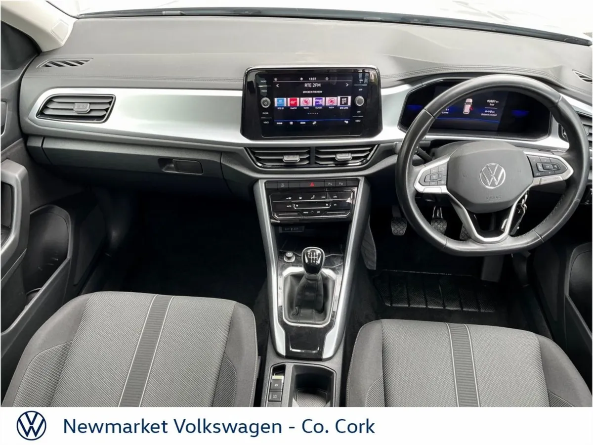 Volkswagen T-Roc 2.0tdi 116BHP Life Rear View Cam - Image 2