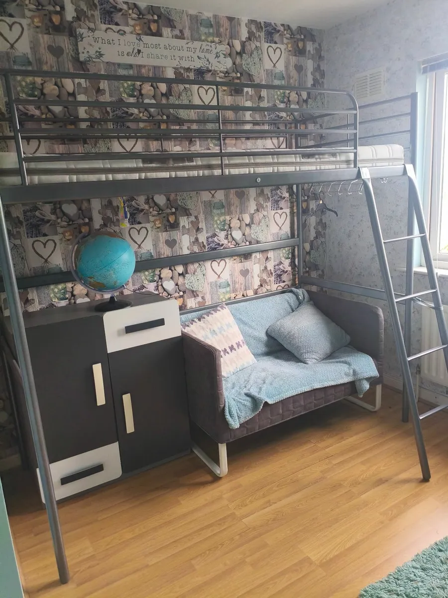 Bunk bed FREE