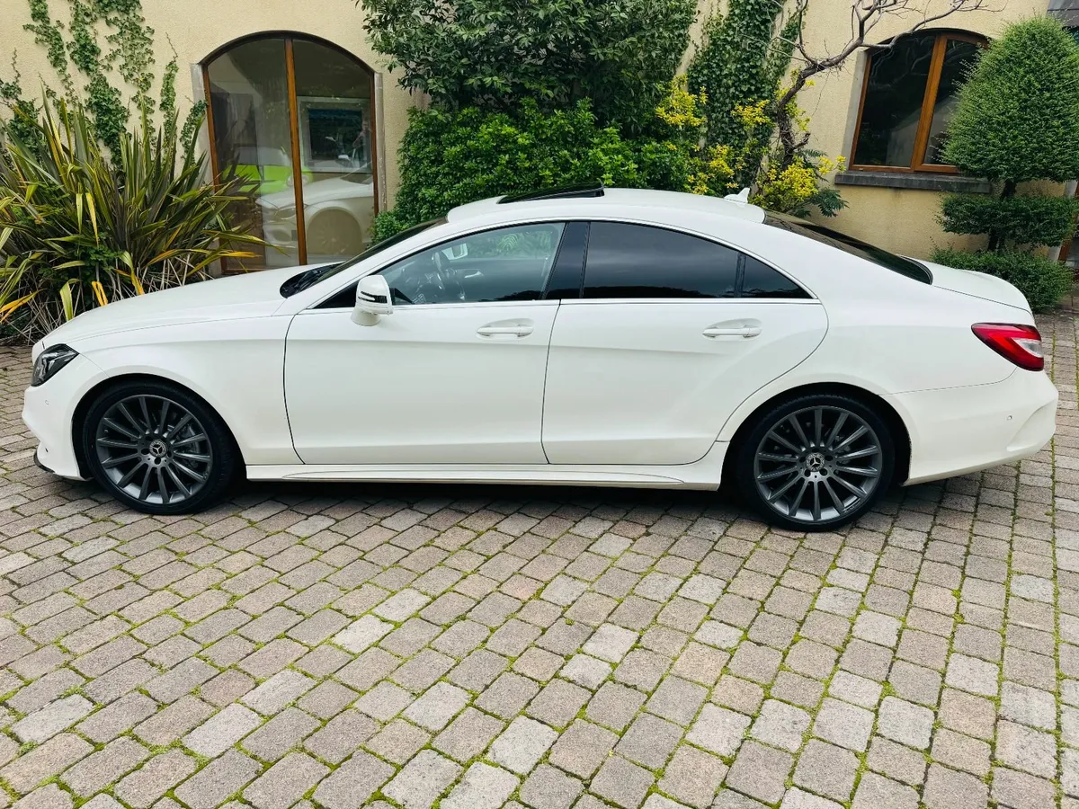 NEW MDL Mercedes CLS 220  AMG LINE AUTO - NI - Image 4