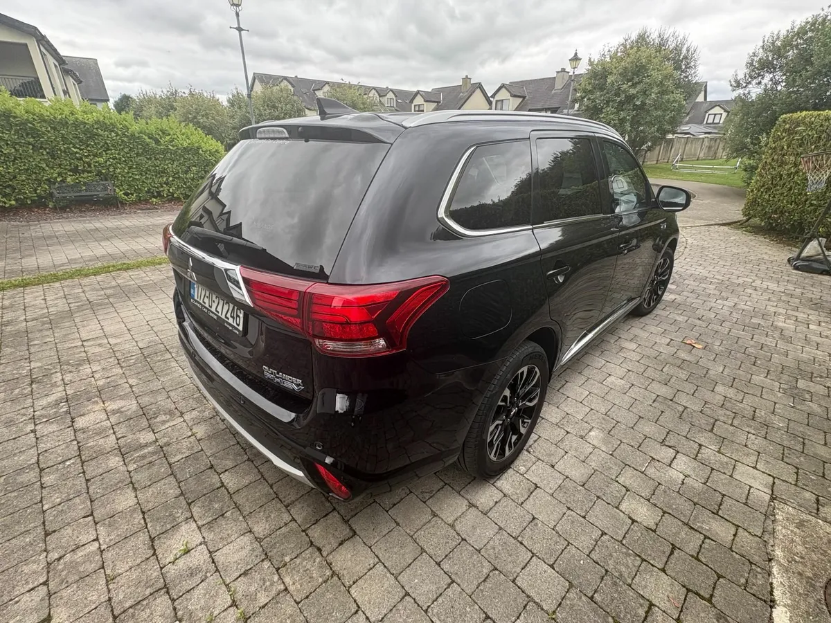 Mitsubishi Outlander 2017 - Image 3
