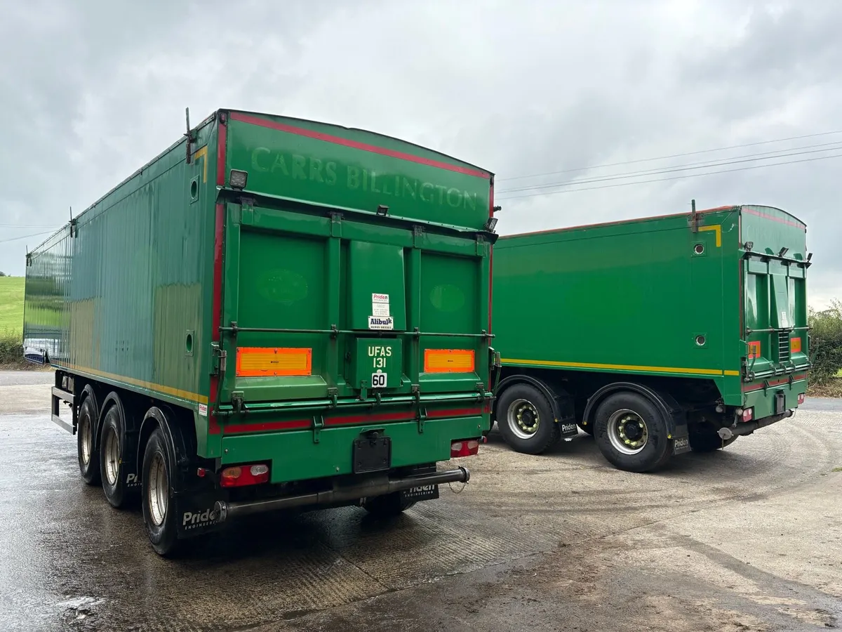 2010 Muldoon Triaxle Bulk Blower Rear Steer - Image 4