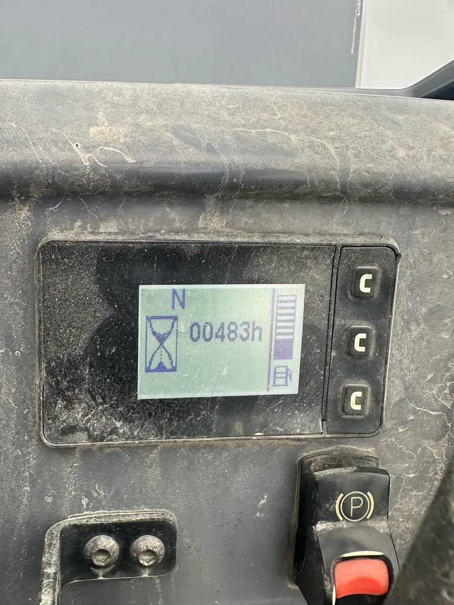 2023 Dynapac 1200 roller - Image 2