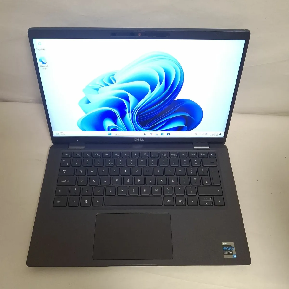 Dell Latitude 7420 | i5-1145G7 | 8GB RAM | 256GB S - Image 1
