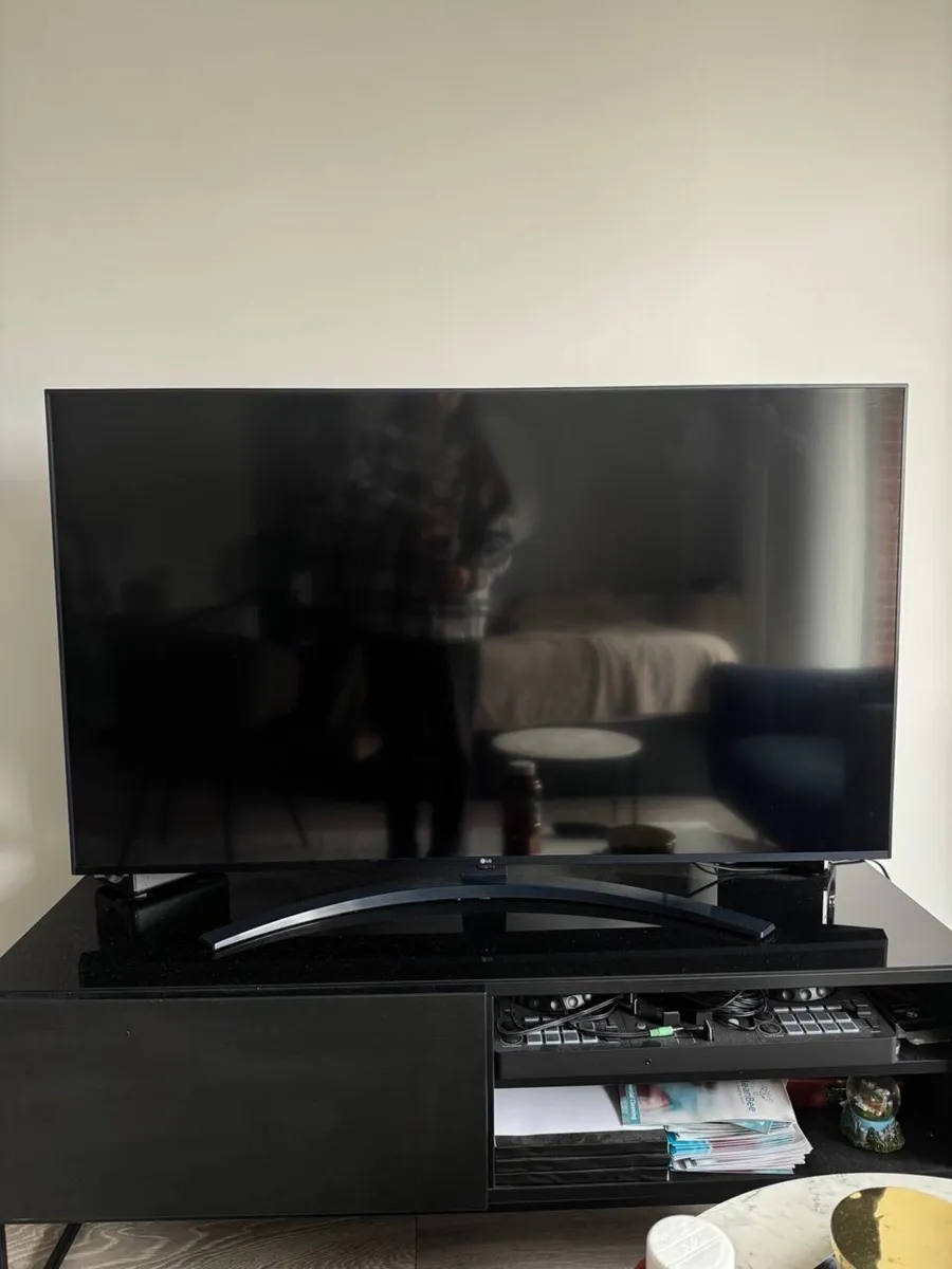 LG 50 INCH 4K TV SMART - Image 1