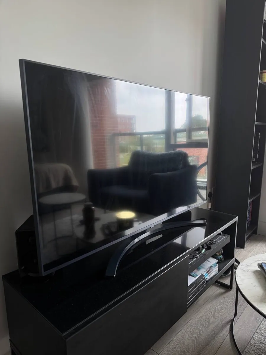 LG 50 INCH 4K TV SMART - Image 2
