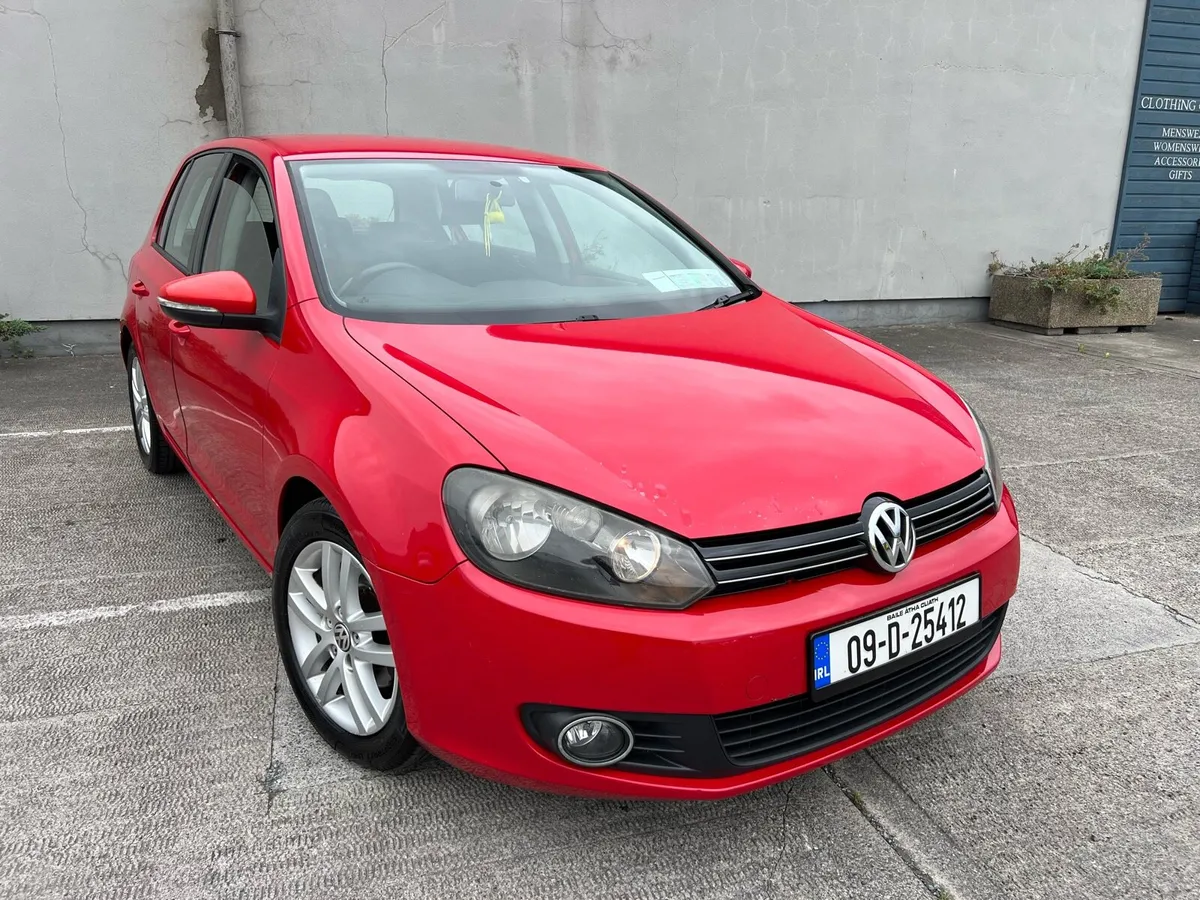 2009 Volkswagen Golf 2.0 TDI Highline - Image 1