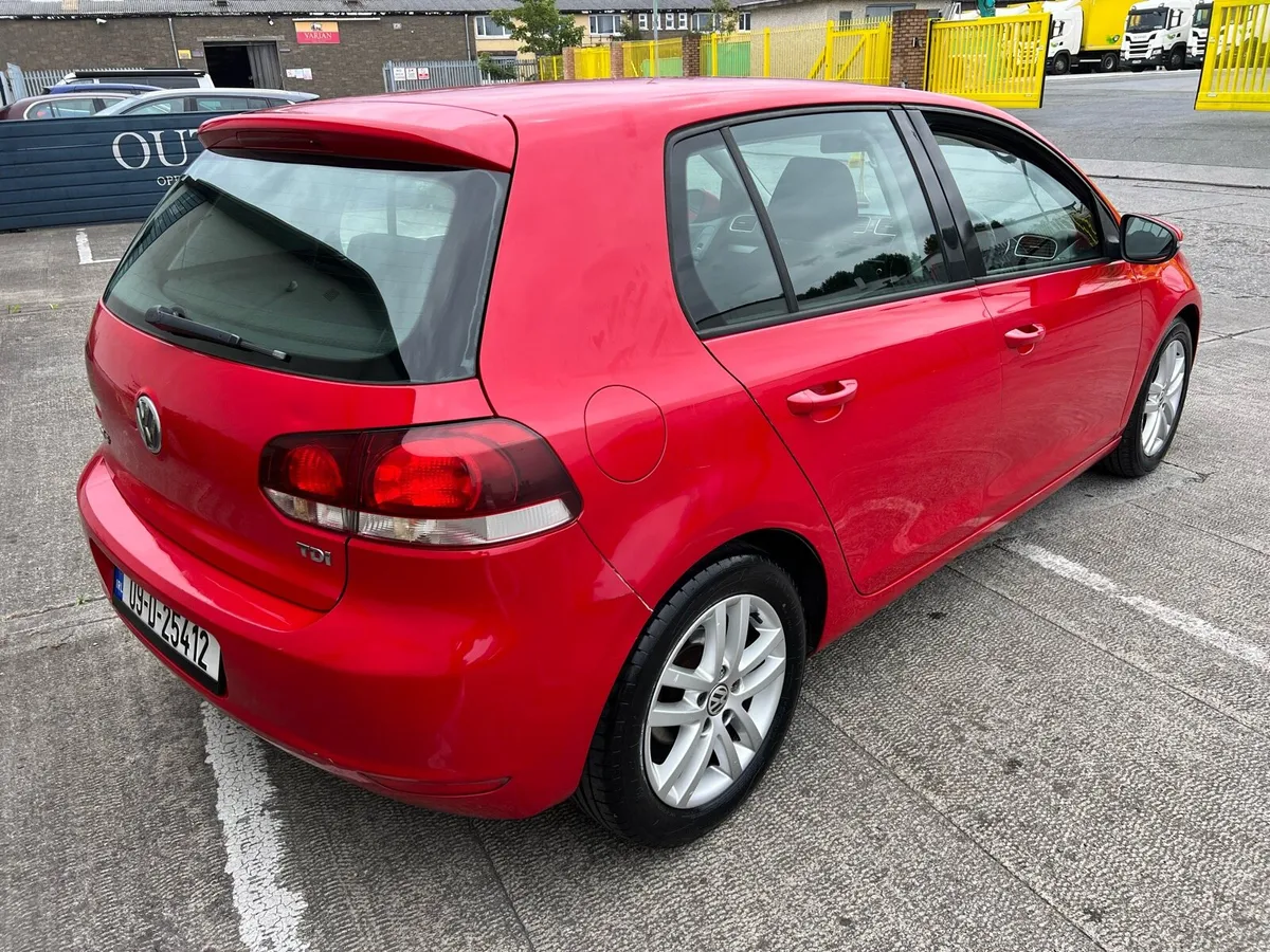 2009 Volkswagen Golf 2.0 TDI Highline - Image 2