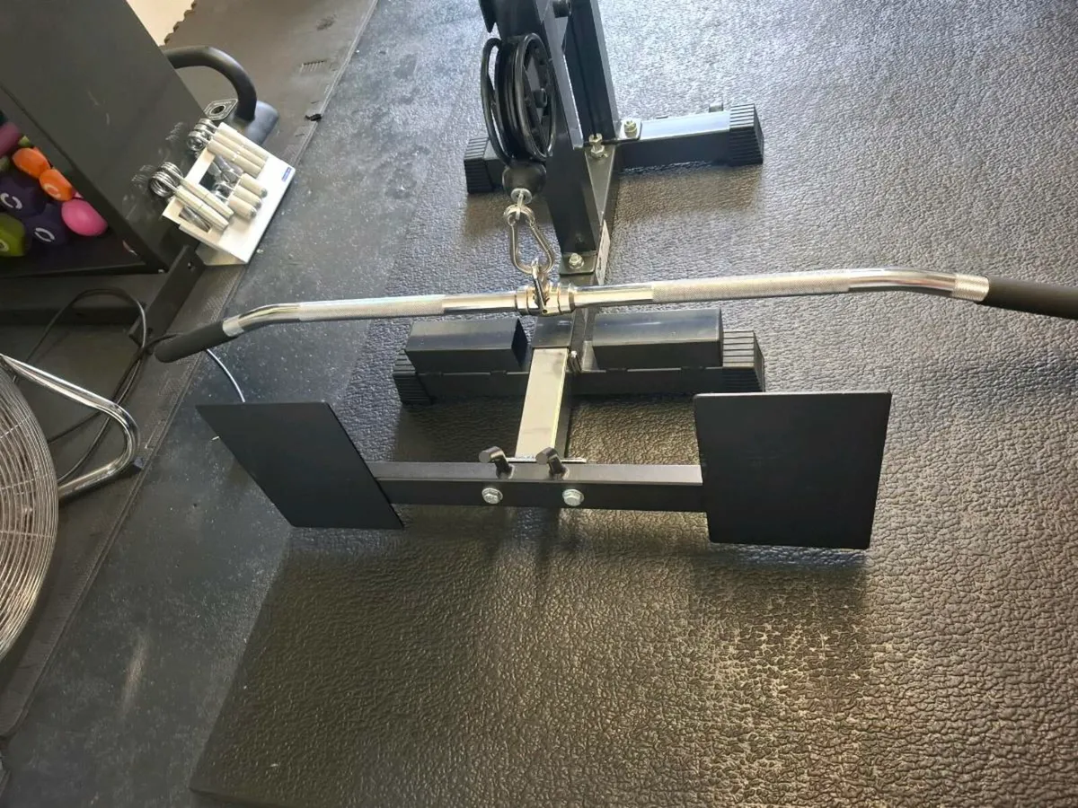 💪 Ironmaster Lat Pulldown & Low Row Cable Tower – - Image 4