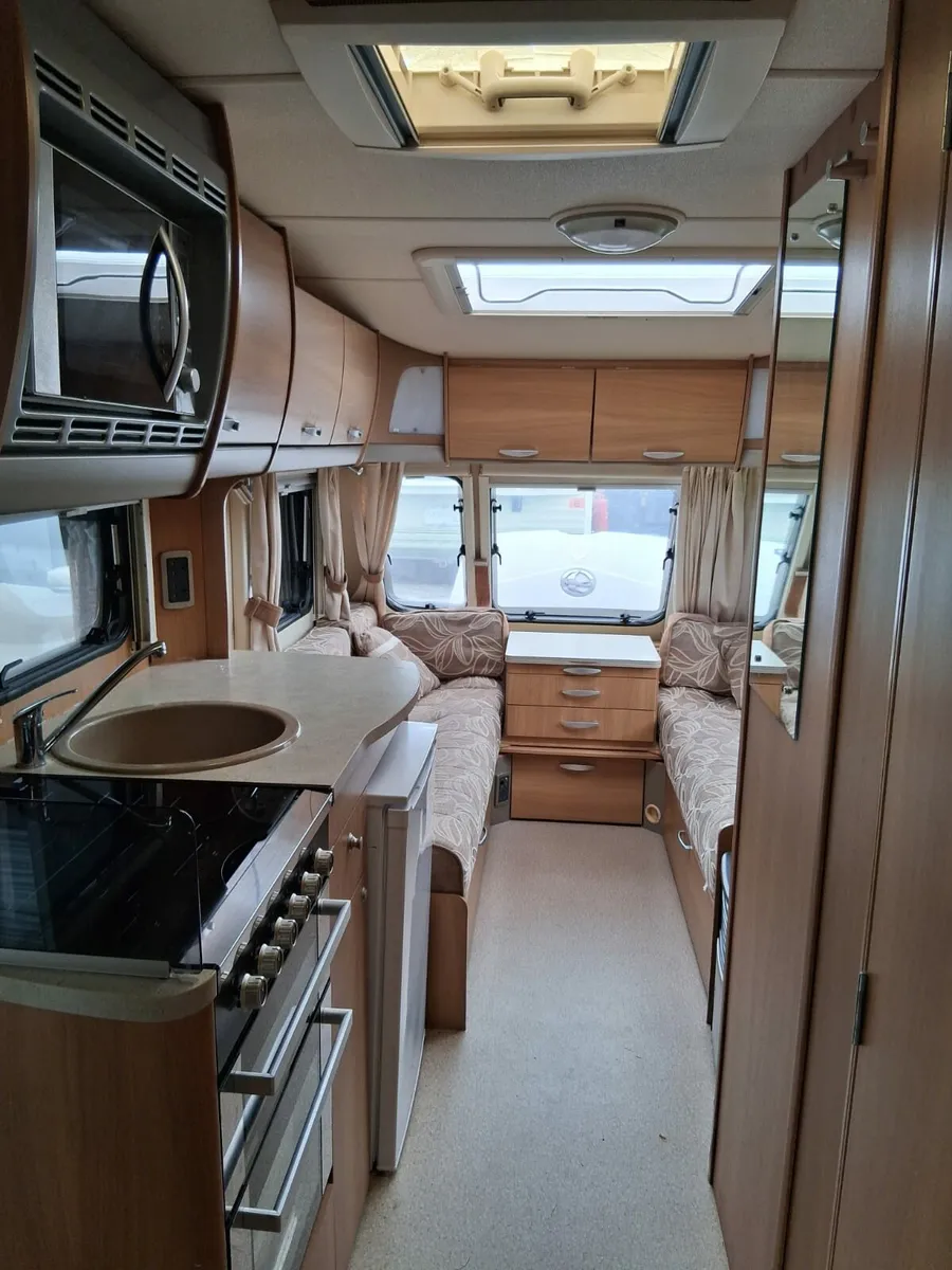 Caravan - Image 4