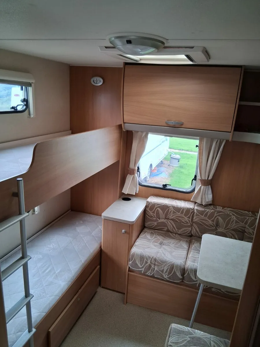 Caravan 5/6 Berth - Image 4
