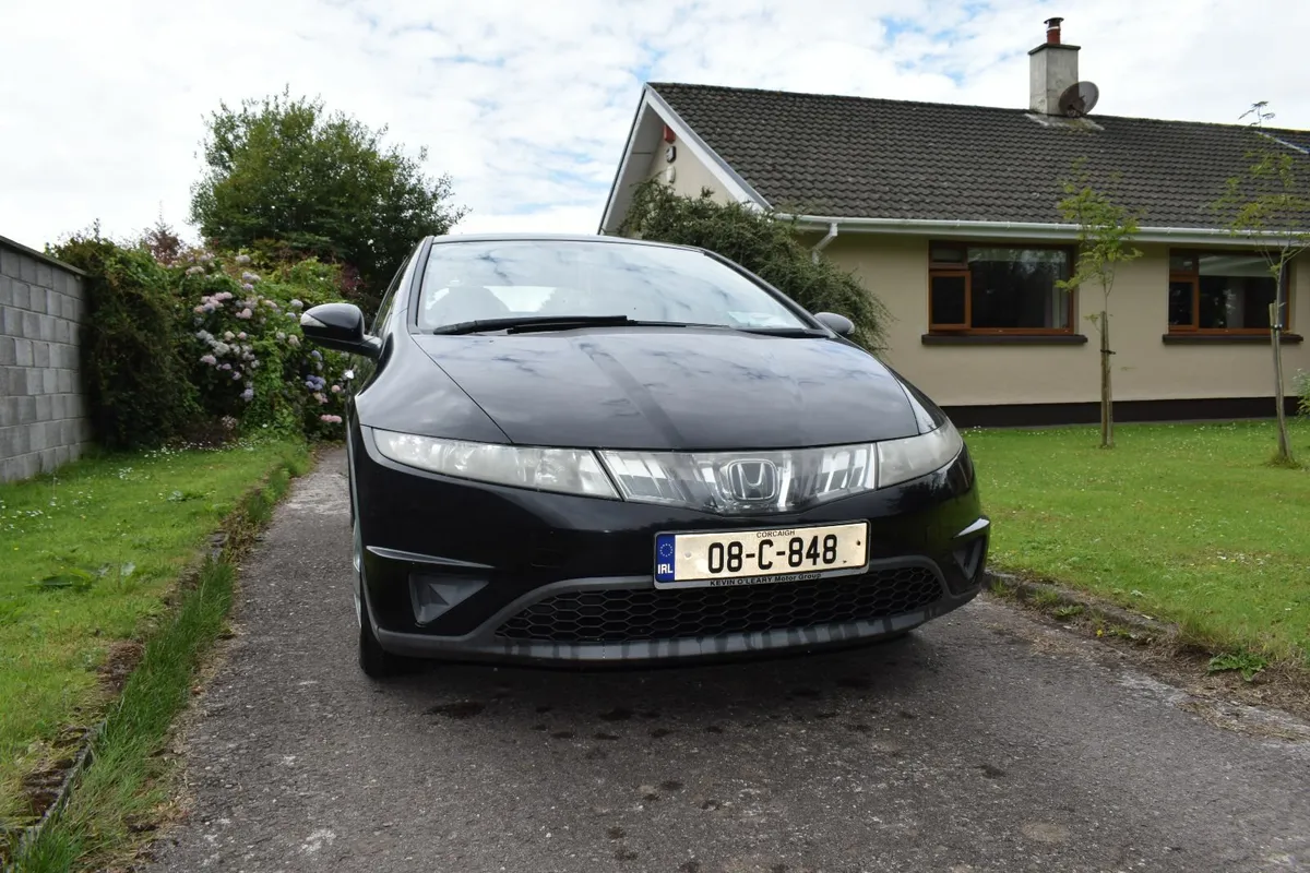 Honda Civic 2008 - Image 2