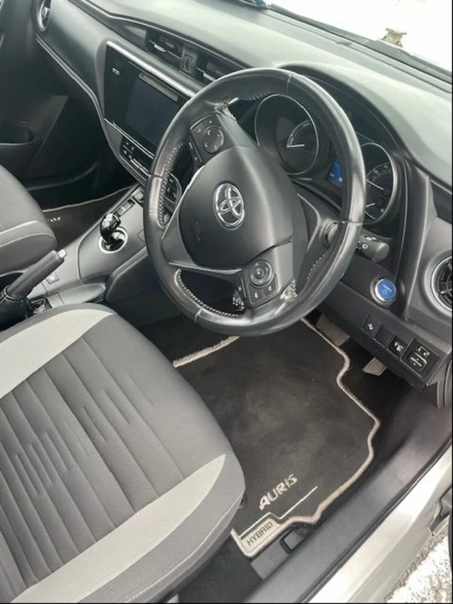 Toyota Auris 2018 - Image 4