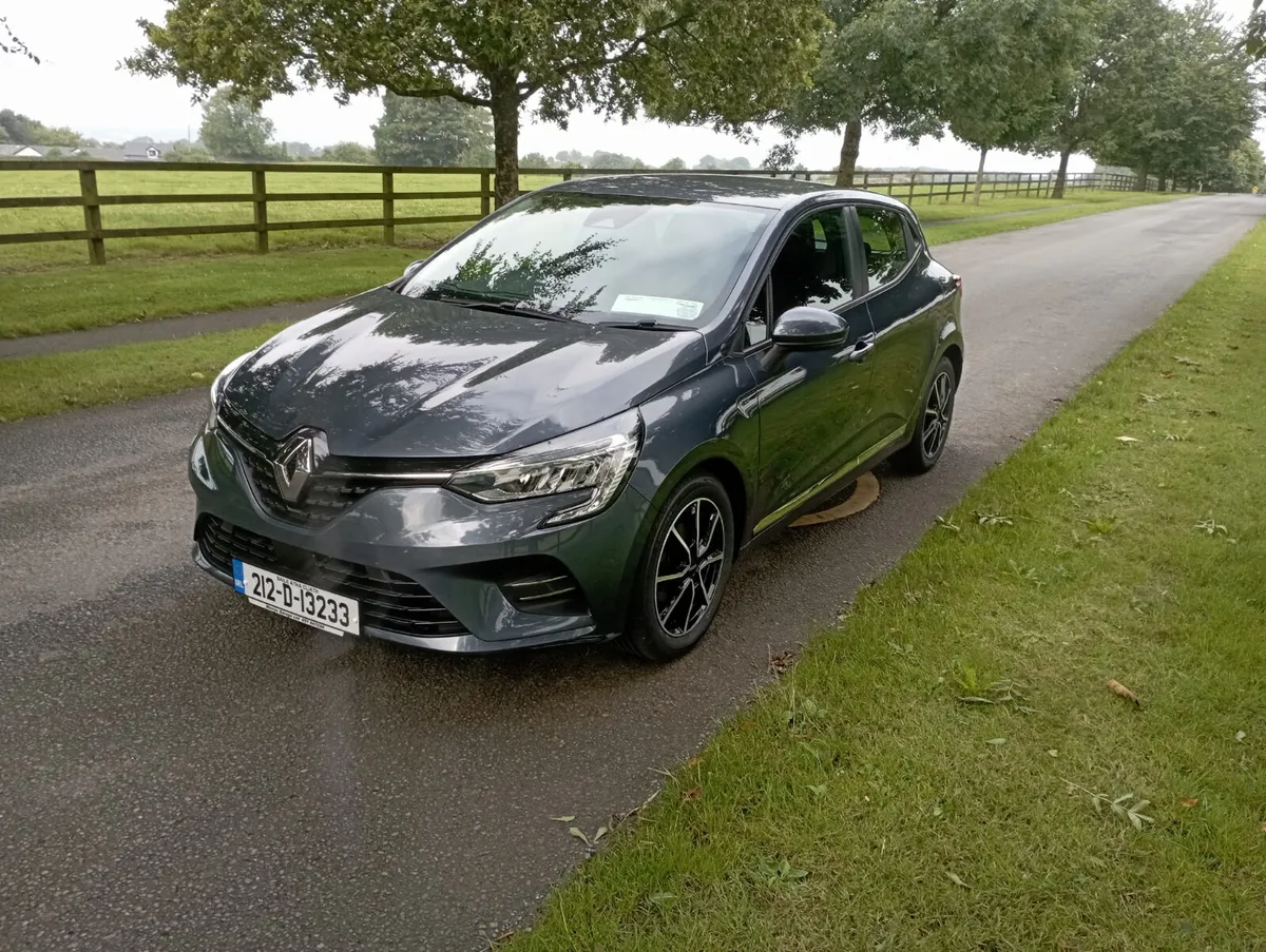 ~Renault Clio~ - Image 2