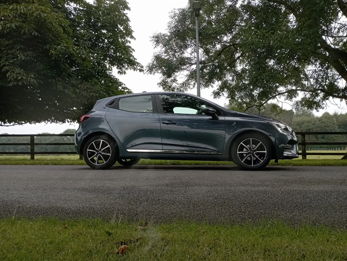 ~Renault Clio~ - Image 3