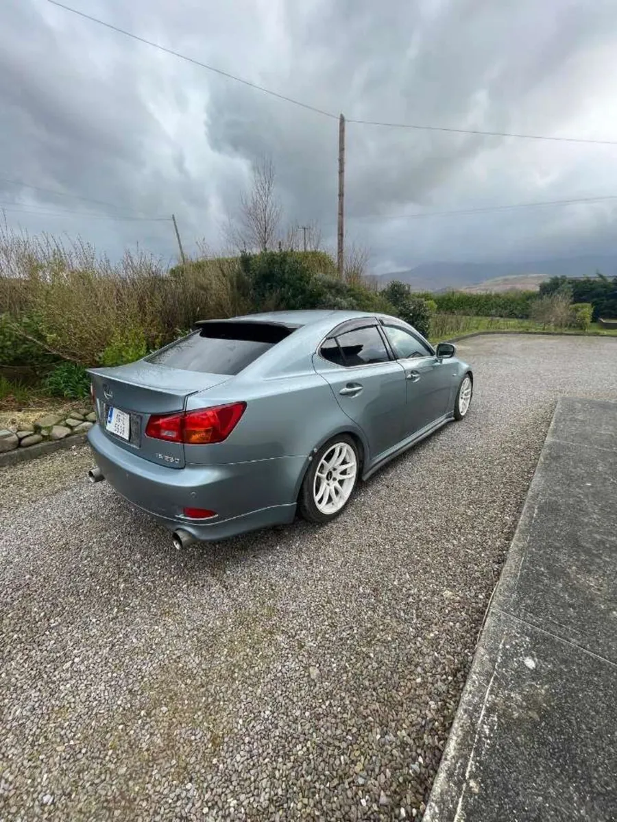 Lexus is250 - Image 3