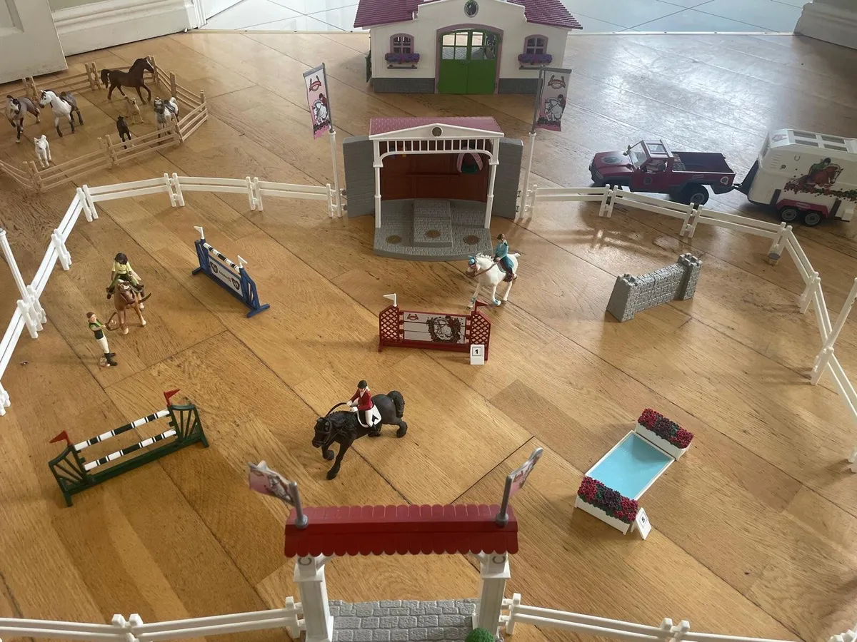 Schleich toys - Image 4