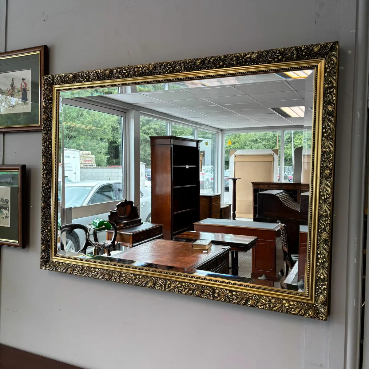 Beautiful bevelled ornate gilt wall mirror. Great - Image 1