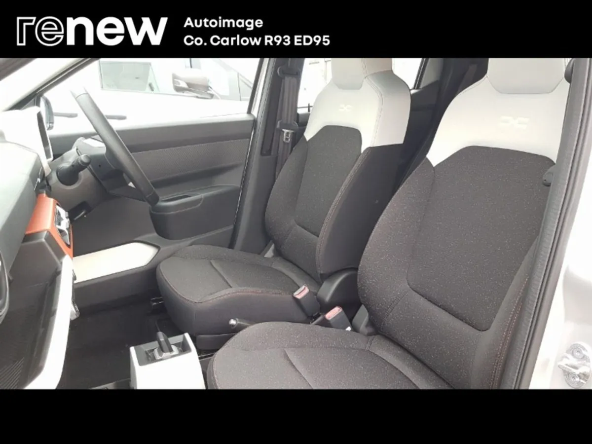 Dacia Spring BEV 26.8kwh 65hp Expression - Image 3