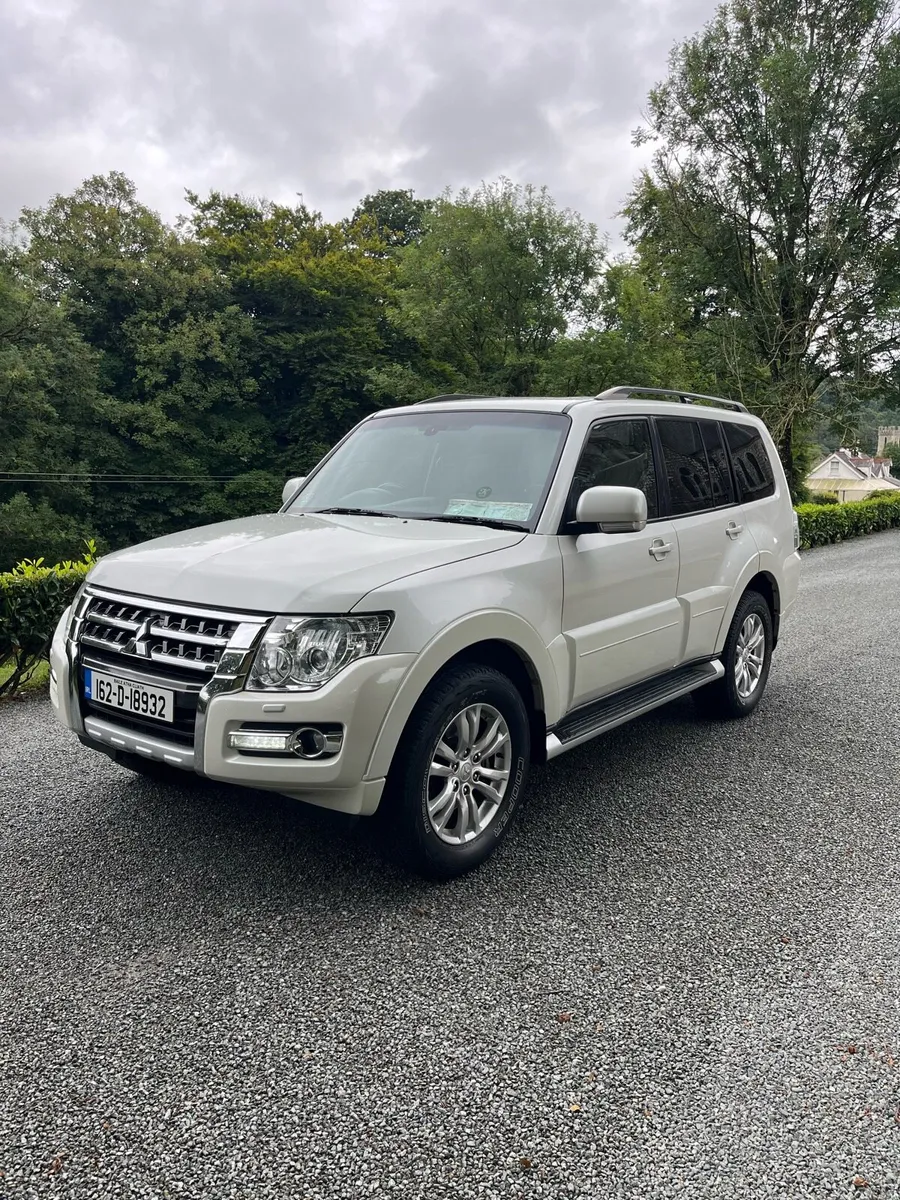 Mitsubishi Pajero 2016 - Image 2