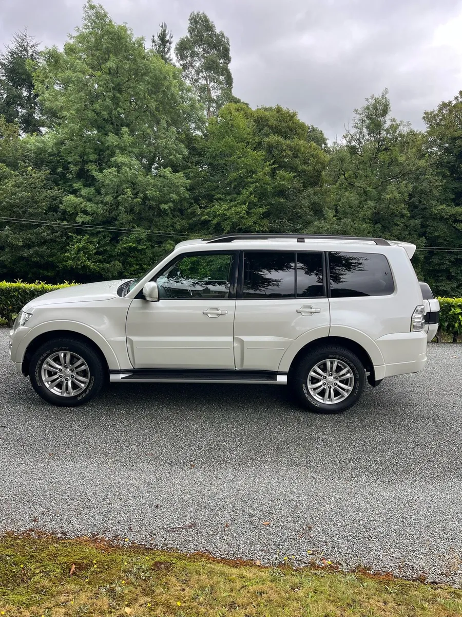 Mitsubishi Pajero 2016 - Image 4