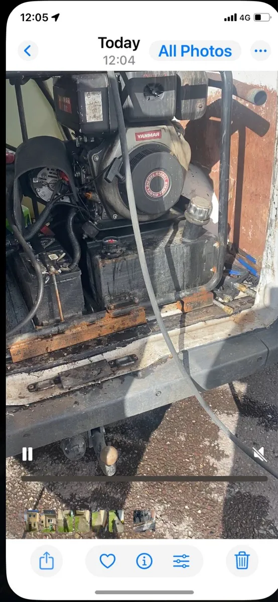 Hot wash pressure washer - Image 2