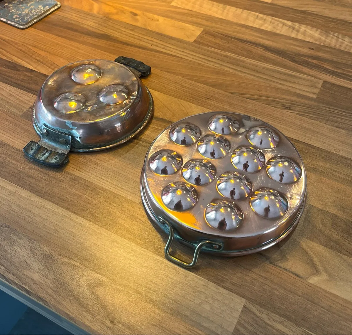Vintage Pair of Copper Egg Poaching Pans - Image 1