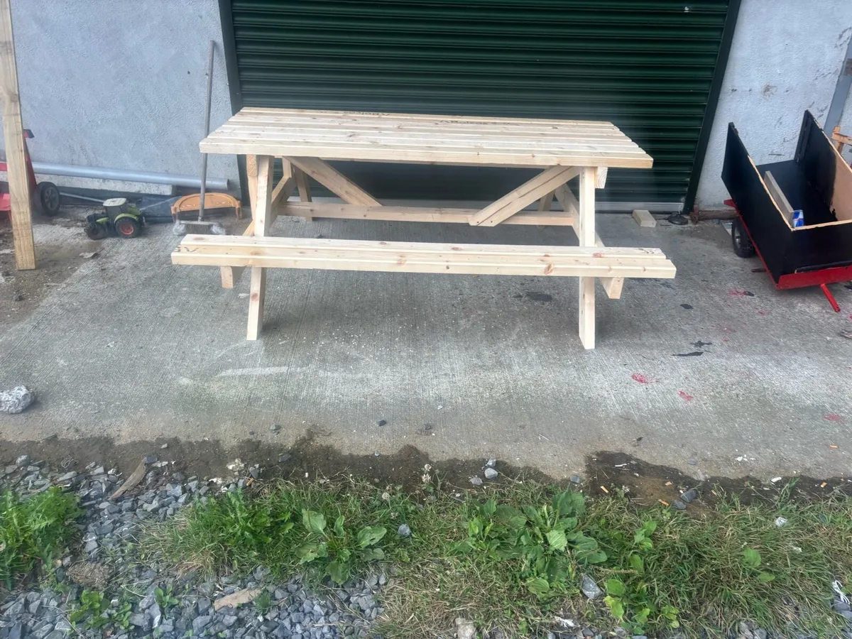 Picnic bench - Image 2