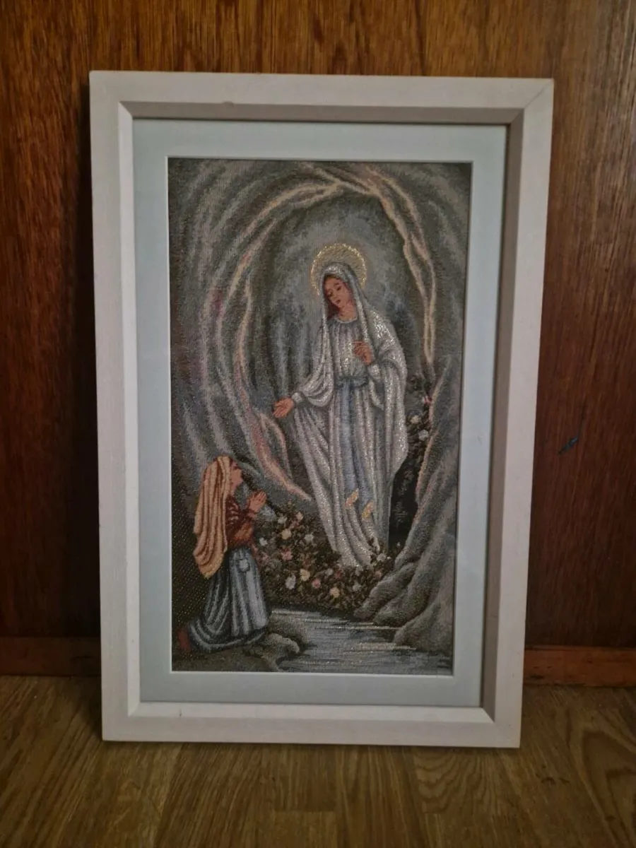 Selection of Holy pictures - Image 1