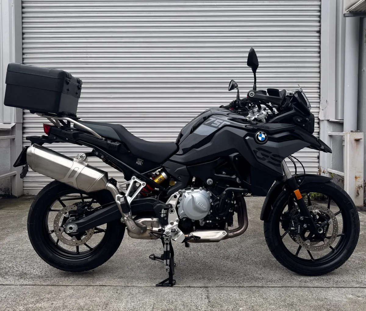 BMW F750GS Triple Black 2022 - Image 1