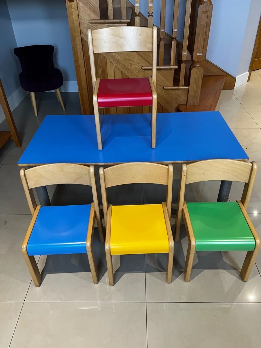 Children table and chairs - Image 2
